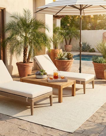 Pebble Stones Easy-Clean Jill Zarin Palm Springs Indoor / Outdoor Square Rug