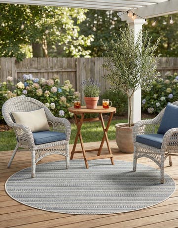 5' 3 x 5' 3 Easy-Clean Ribbon Indoor / Outdoor Round Rug