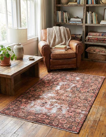 2' 9 x 4' 8 Hand Knotted Ultra Vintage Persian Wool Rug