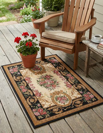 2' x 3' Easy-Clean Traditional Indoor / Outdoor Rug