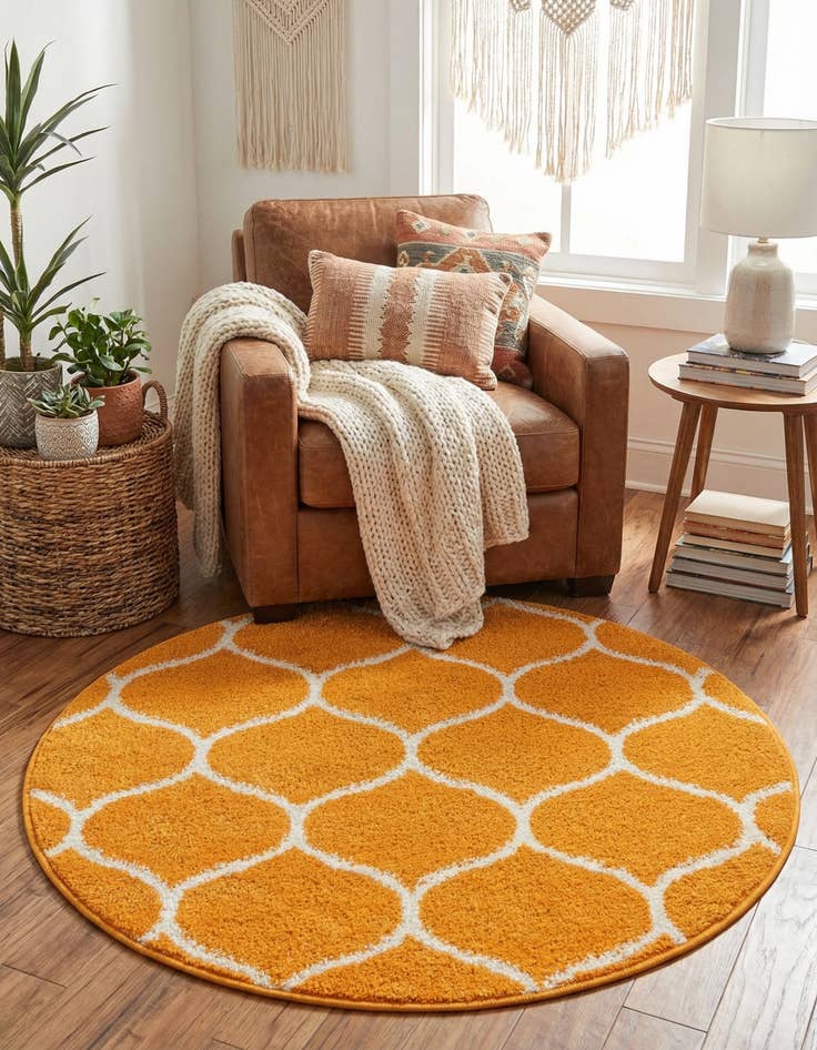 Detail image of  3' x 3' Lattice Frieze Round Rug
