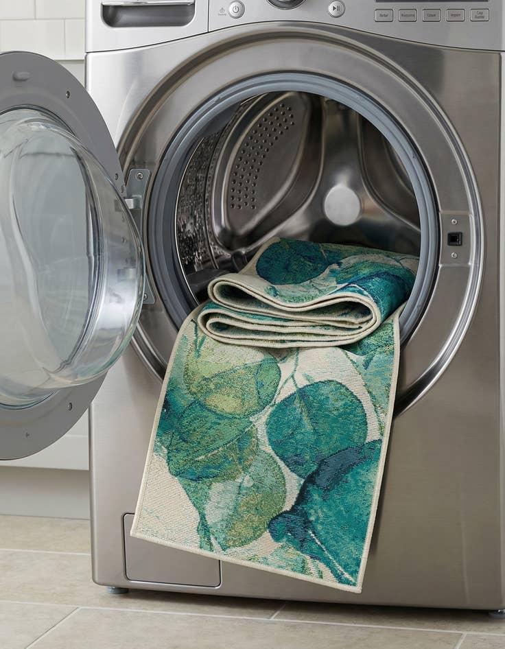 Detail image of  2' x 4'  Washable Botanical Indoor / Outdoor Runner Rug