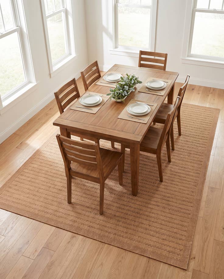 Detail image of 7' x 10' Easy-Clean Border Indoor / Outdoor Rug