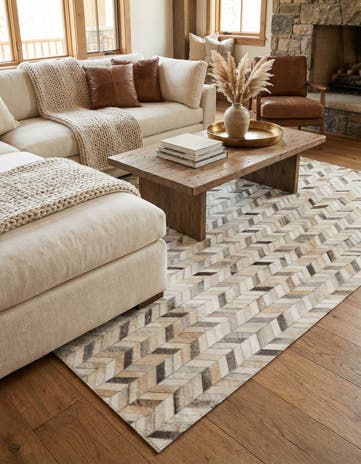4' 7 x 6' 8 Cowhide Stocks Rug