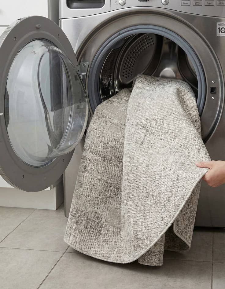 Detail image of  7' 10 x 7' 10  Washable Modern Indoor / Outdoor Round Rug