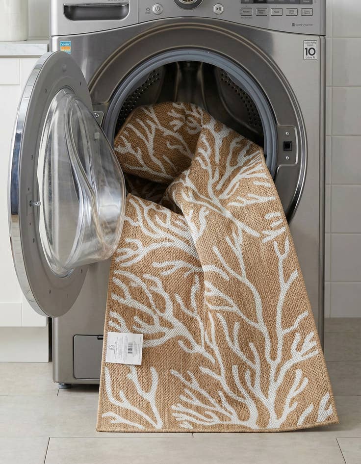 Detail image of  2' 7 x 12'  Washable Coastal Indoor / Outdoor Runner Rug