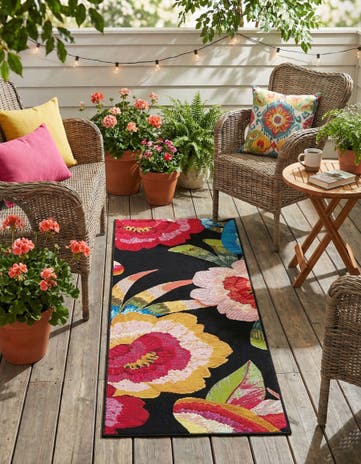 2' x 5' Easy-Clean Botanical Indoor / Outdoor Runner Rug