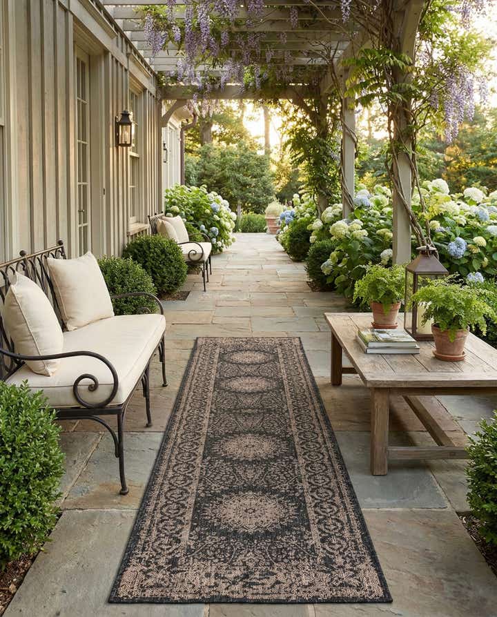 2' 7 x 12' Easy-Clean Traditional Indoor / Outdoor Runner Rug
