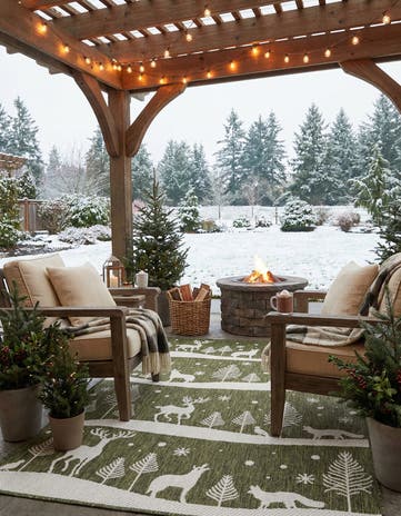 4' x 6' Easy-Clean Holiday Indoor / Outdoor Rug