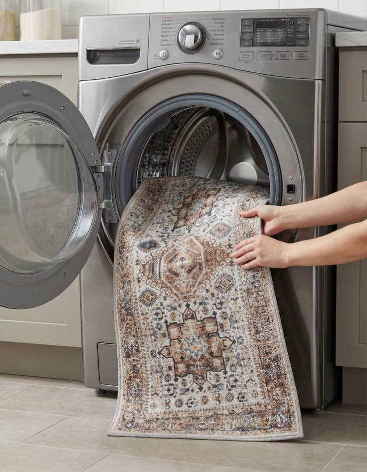 Detail image of 2' x 5'  Washable Yara Runner Rug