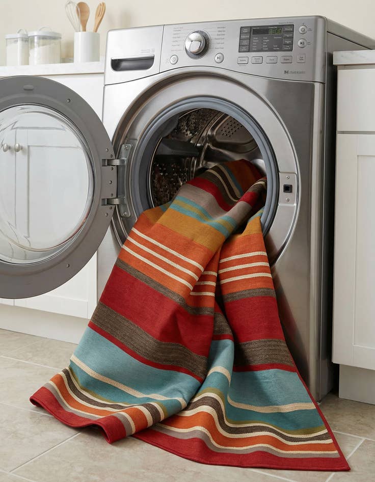 Detail image of  6' x 9'  Washable Modern Indoor / Outdoor Rug