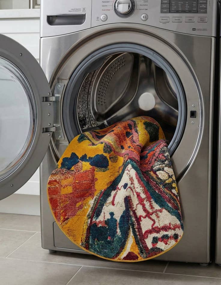 Detail image of 5' 3 x 5' 3  Washable Haerfest Round Rug