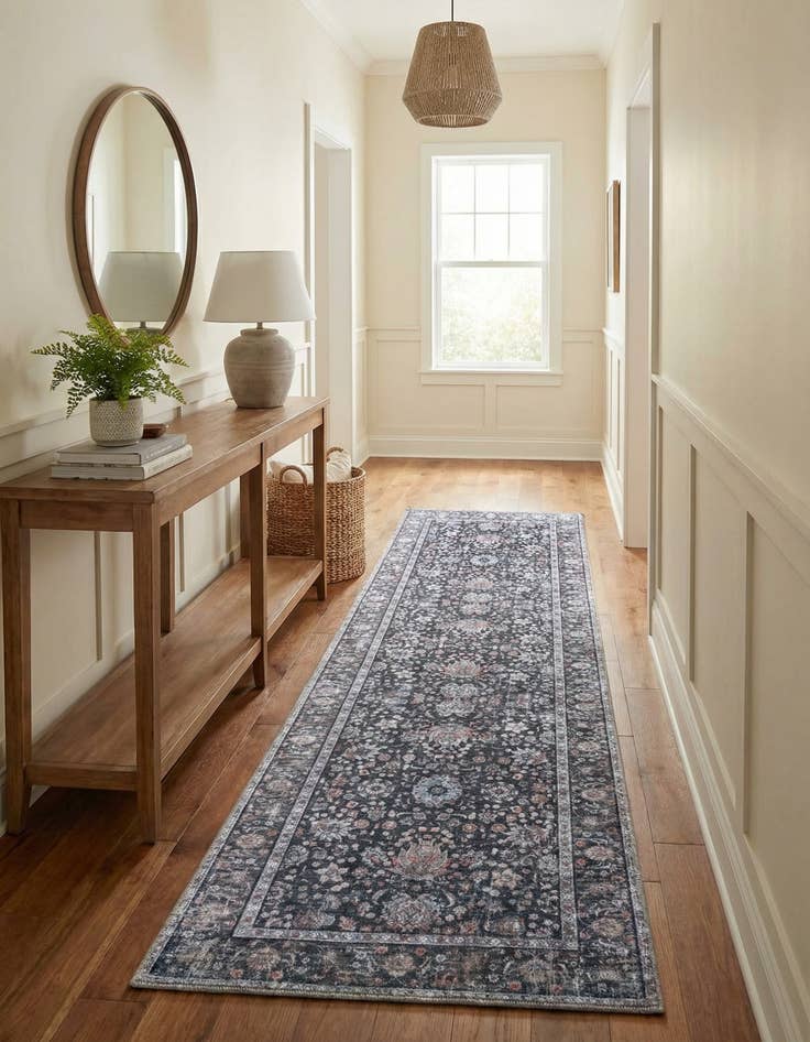 Detail image of 2' 7 x 10' Yara Runner Rug