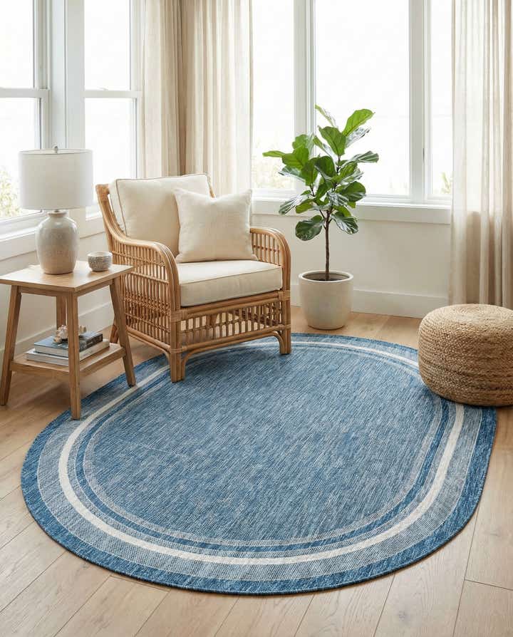 7' 10 x 10' Easy-Clean Border Indoor / Outdoor Oval Rug
