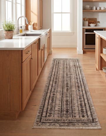 2' 7 x 12' 6 Grand Tradition Rug