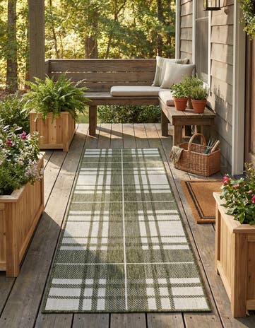 2' x 5' 3 Easy-Clean Checkered Indoor / Outdoor Runner Rug