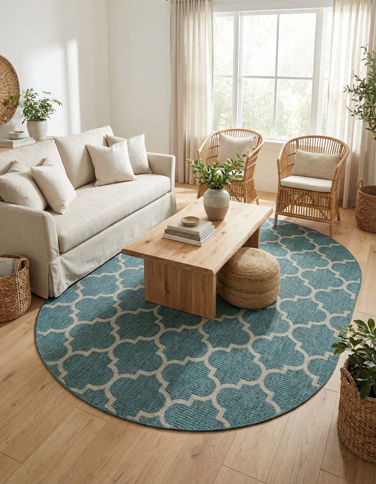 Detail image of 7' 10 x 10' Easy-Clean Trellis Indoor / Outdoor Oval Rug