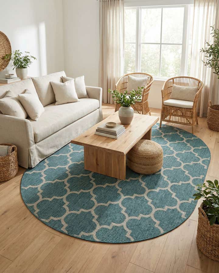 7' 10 x 10' Easy-Clean Trellis Indoor / Outdoor Oval Rug