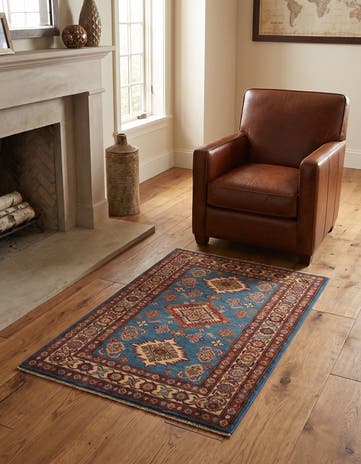 2' 9 x 4' 2 Hand Knotted Kazak Rug