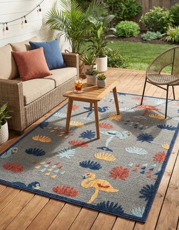 5' x 7' 7 Easy-Clean Indoor / Outdoor Rug