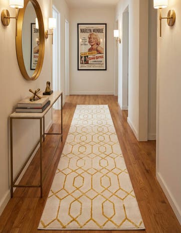 2' 7 x 12' Marilyn Monroe&trade; Glam Trellis Runner Rug