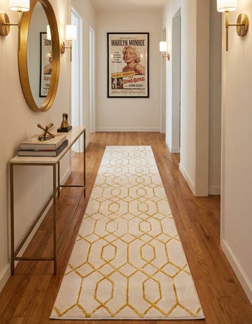 2' 7 x 12' Marilyn Monroe™ Glam Trellis Runner Rug