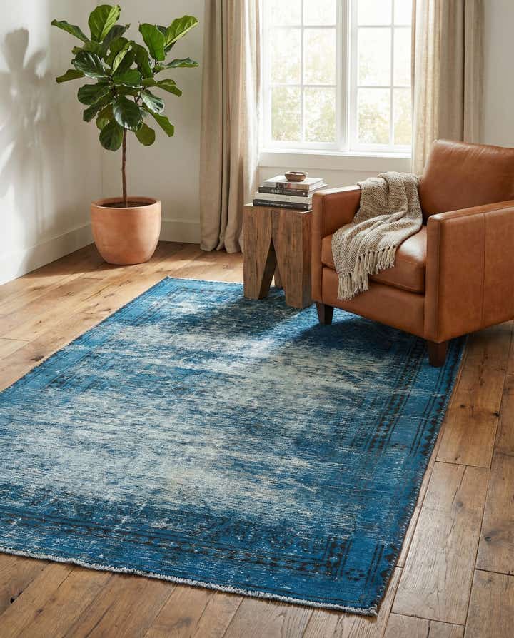 4' x 6' 7 Hand Knotted Ultra Vintage Wool Rug