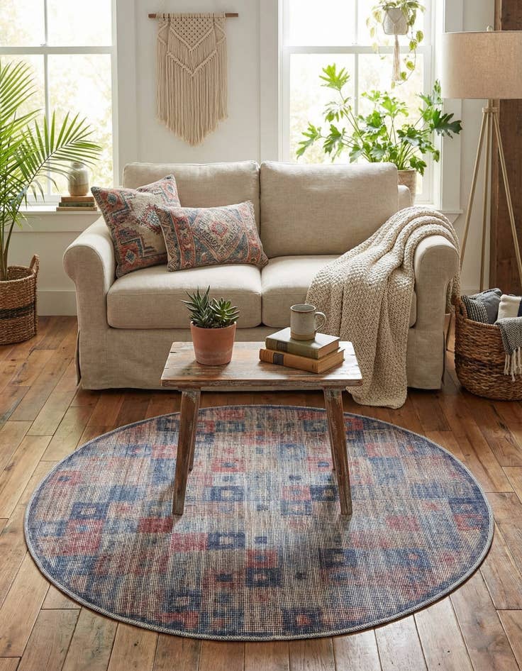 Detail image of 3' 3 x 3' 3  Washable Sisu Round Rug