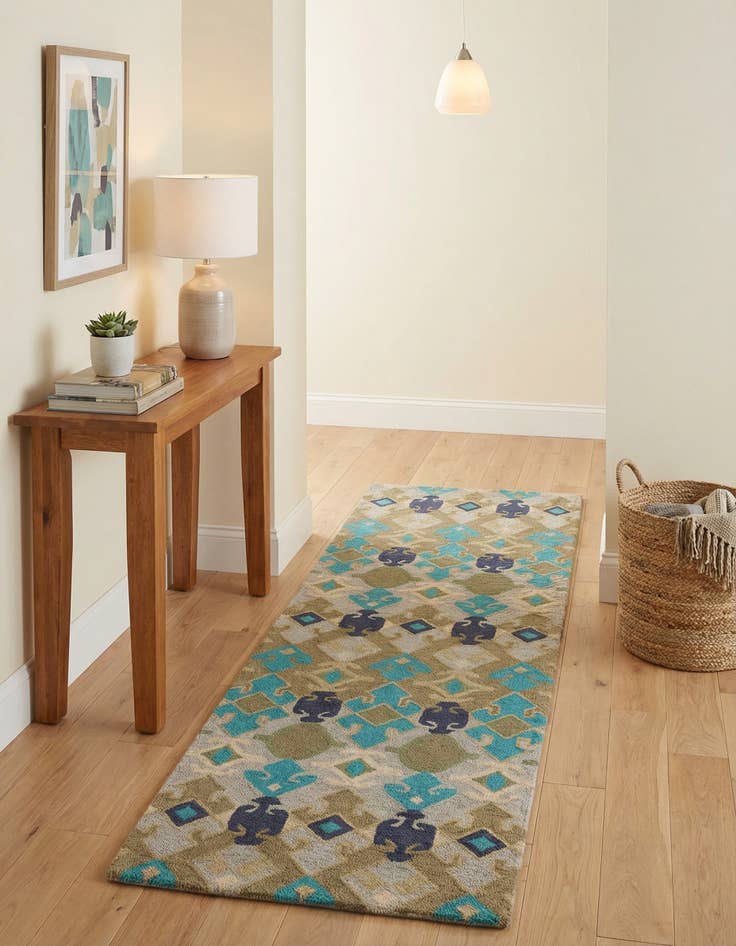 Detail image of 2' 7 x 8' 2 Luna Runner Rug