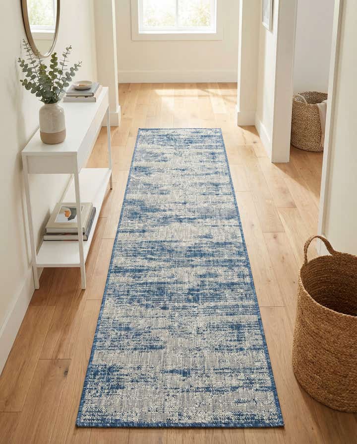 2' x 8' Easy-Clean Modern Indoor / Outdoor Runner Rug