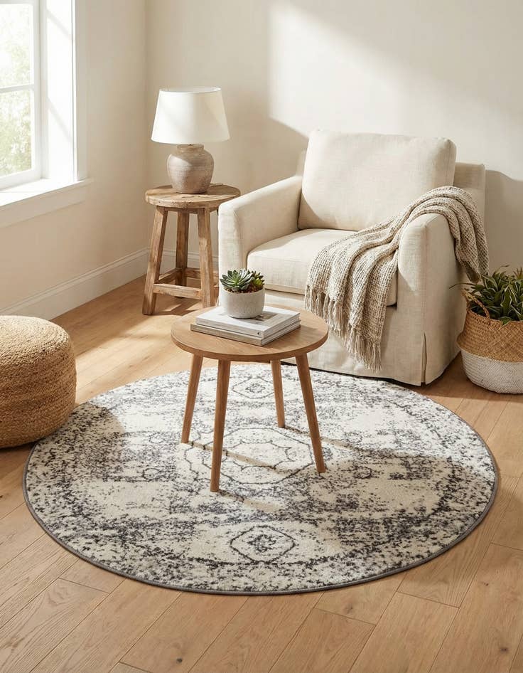 Detail image of 3' x 3' Bexley Round Rug