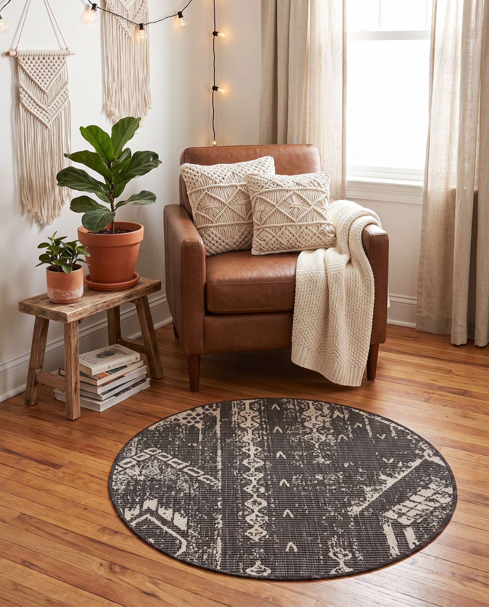 3' x 3' Easy-Clean Bohemian Indoor / Outdoor Round Rug