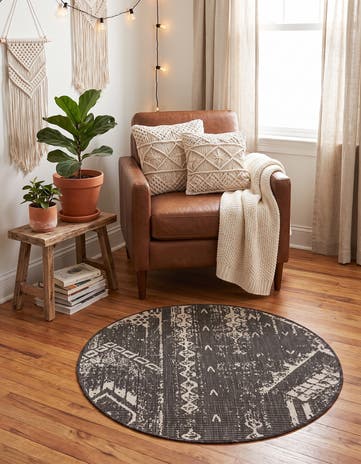 Charcoal Gray Easy-Clean Bohemian Indoor / Outdoor Round Rug