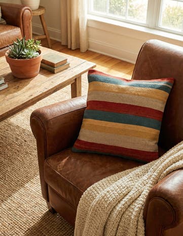 2' 5 x 2' 5 Hand Woven Pillow Wool Square Rug