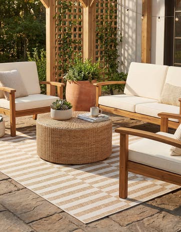 7' x 10' Easy-Clean Ribbon Indoor / Outdoor Rug