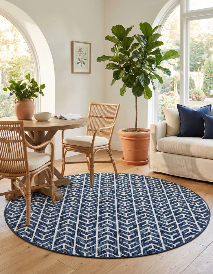 Detail image of 6' x 6'  Washable Sabrina Soto Aston Indoor / Outdoor Round Rug