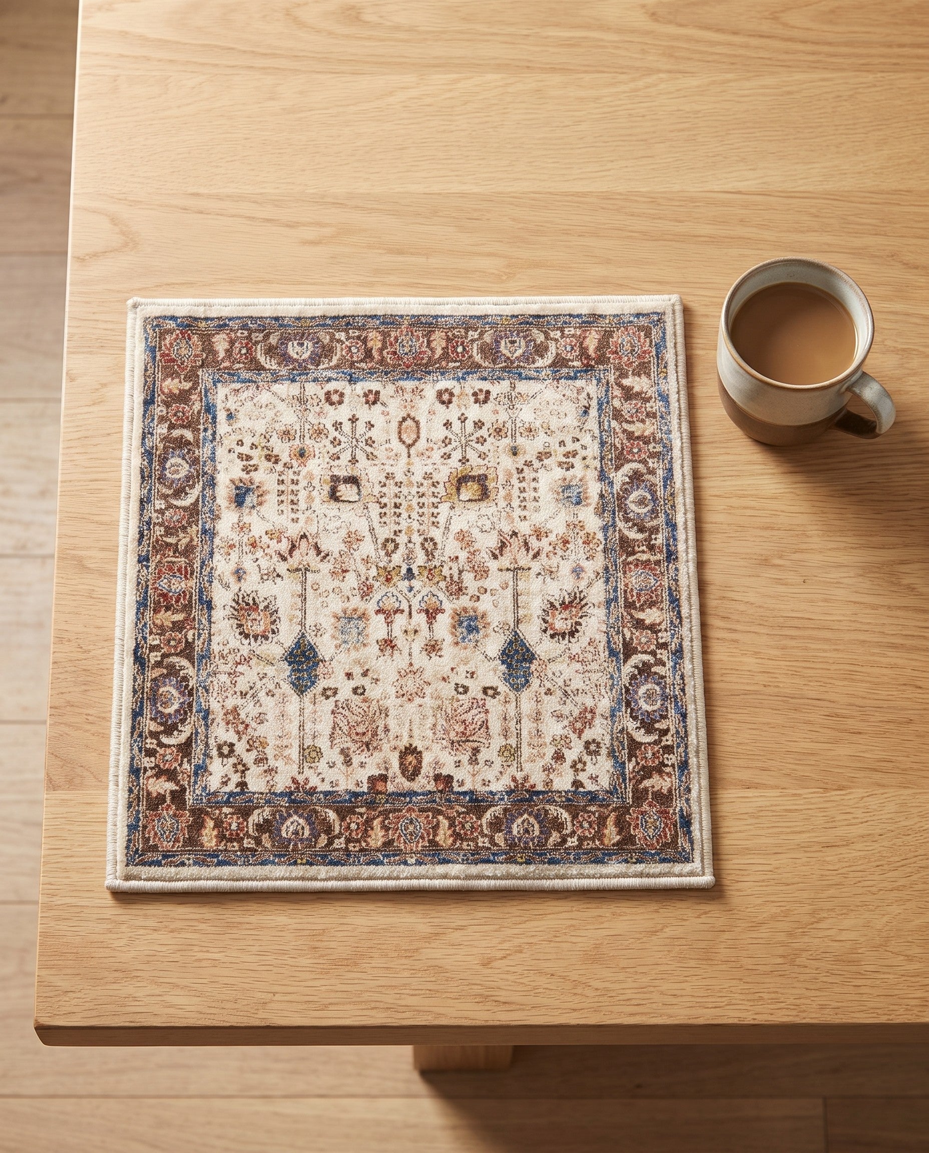 1' 4 x 1' 4 Eden Sample Rug