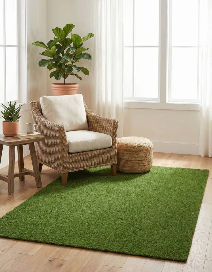 Detail image of 5' x 7'  Washable Grass Indoor / Outdoor Rug