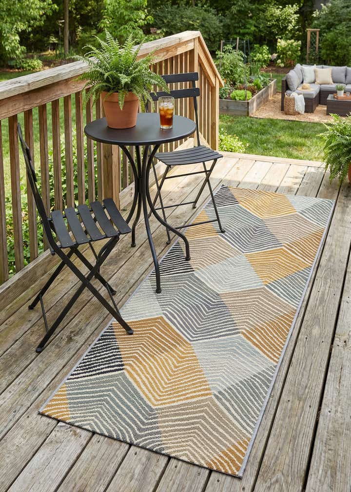 2' x 5' Easy-Clean Modern Indoor / Outdoor Runner Rug