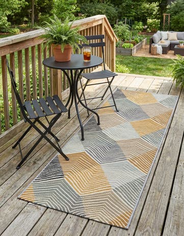 2' x 5' Easy-Clean Modern Indoor / Outdoor Runner Rug