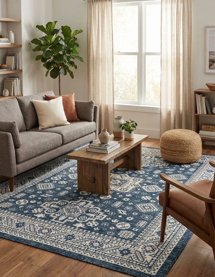 Detail image of 7' 10 x 11'  Washable Aztec Indoor / Outdoor Rug