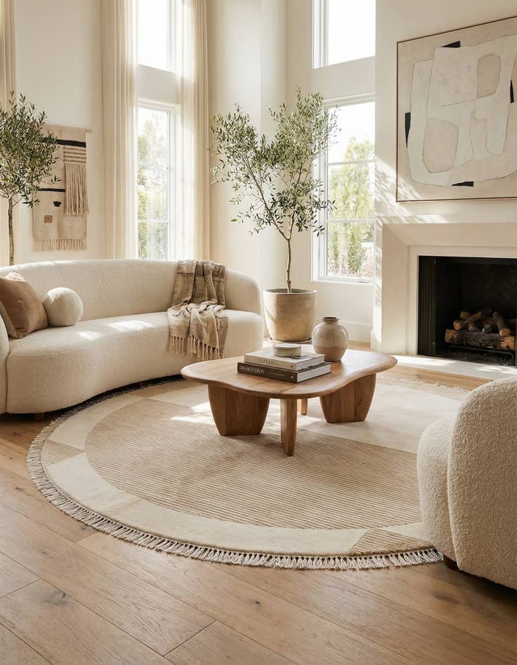 Detail image of 6' 6 x 6' 6  Hand Knotted Darya Wool Round Rug