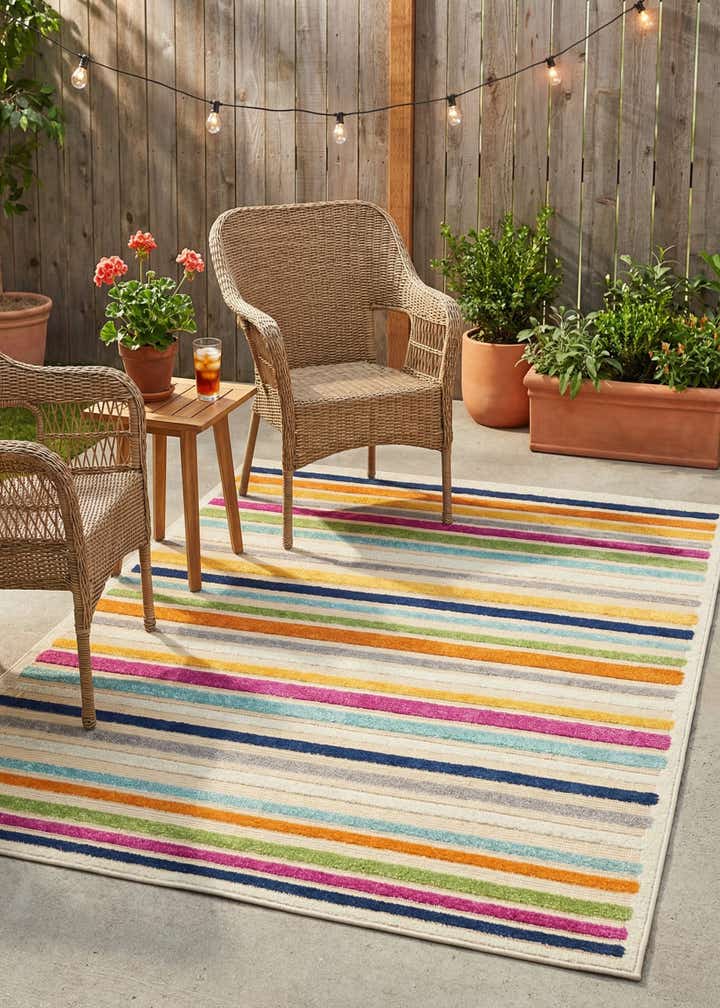 4' x 6' Easy-Clean Aruba Indoor / Outdoor Rug