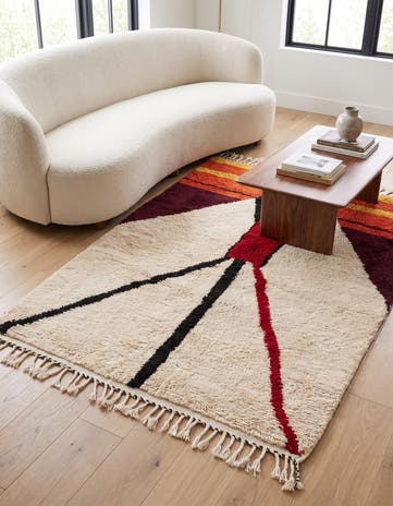 5' 6 x 7' 7 Hand Knotted Moroccan Wool Rug