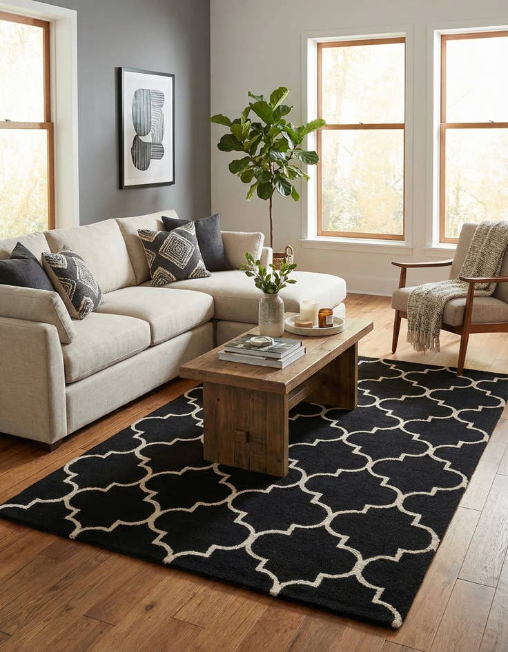 Detail image of 5' 1 x 8' Luna Wool Rug