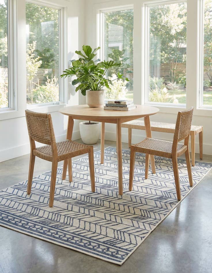 Detail image of 5' 2 x 7' 7  Washable Modern Indoor / Outdoor Rug