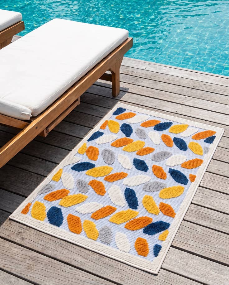 Detail image of 2' x 3' Easy-Clean Aruba Indoor / Outdoor Rug