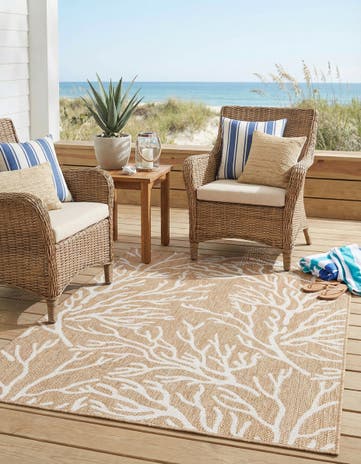 4' x 6' Easy-Clean Coastal Indoor / Outdoor Rug