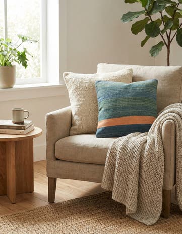1' 6 x 1' 7 Hand Woven Pillow Wool Square Rug