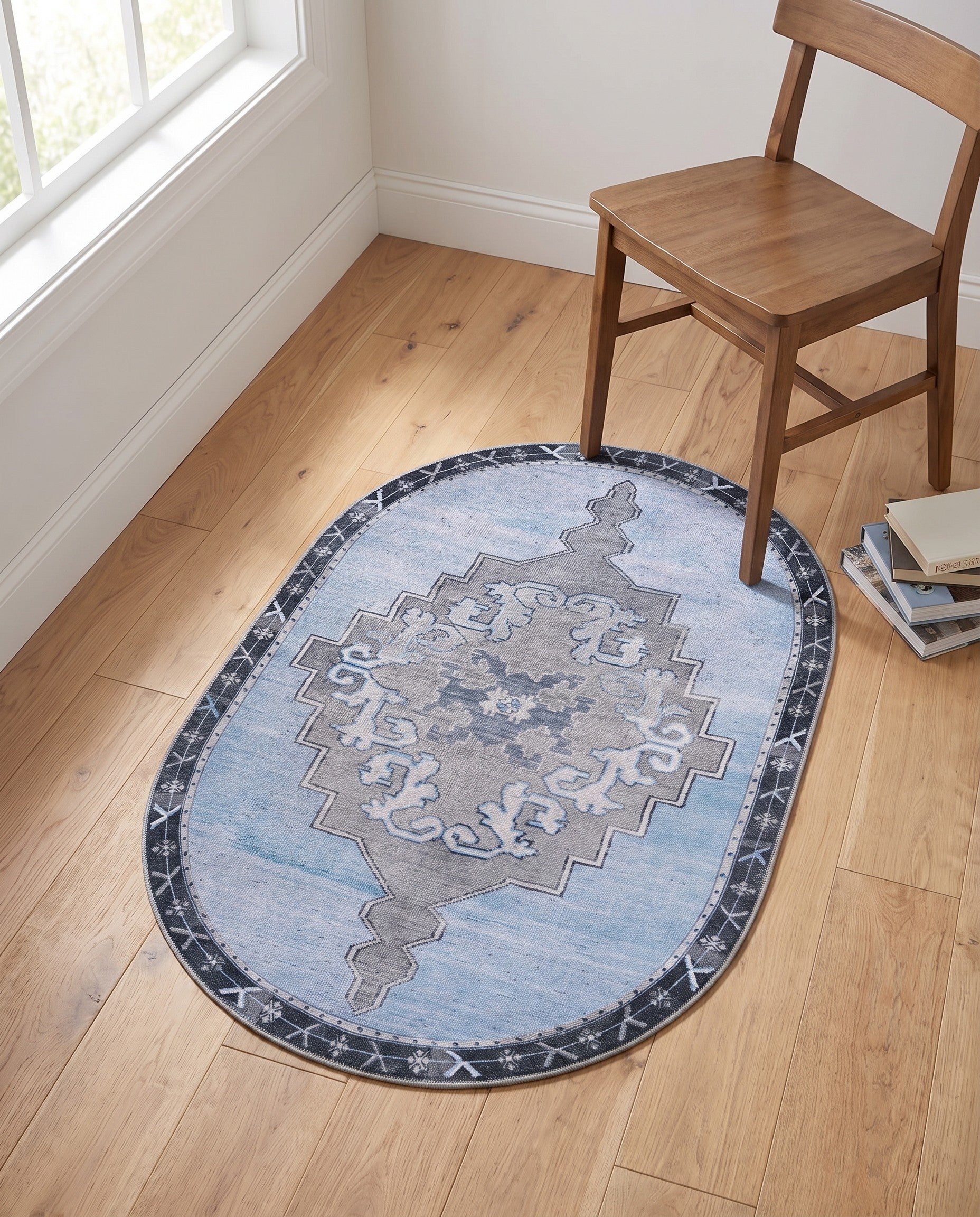 2' x 3' Washable Timeless Oval Rug